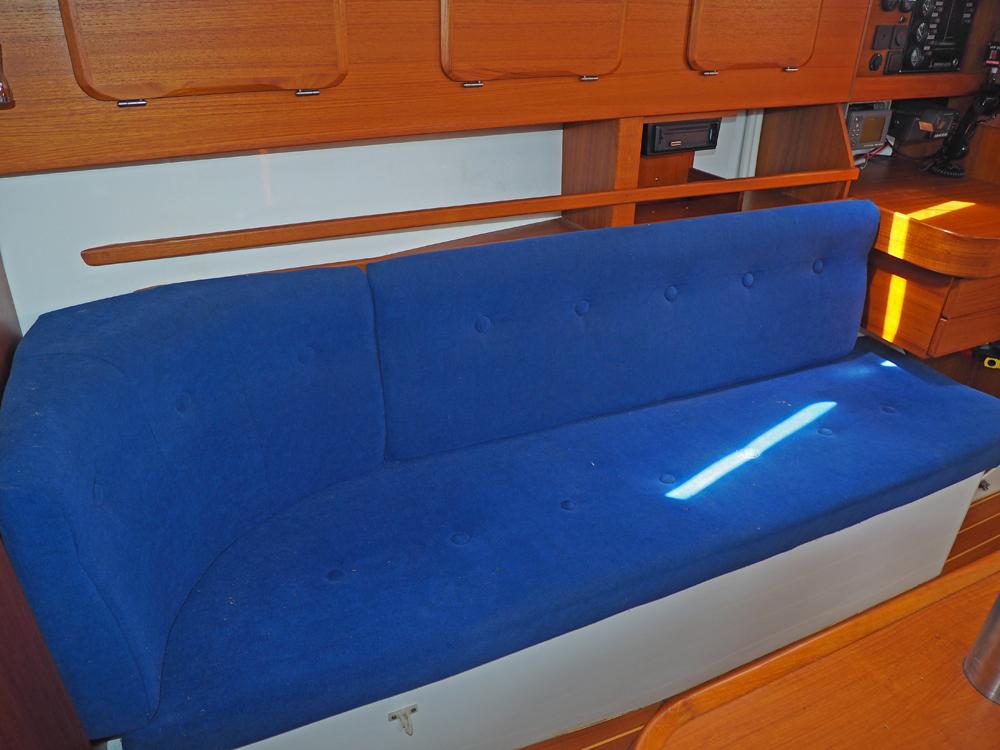 Salon, Accommodatie